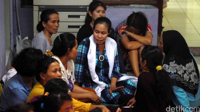 Pembantu infal di penampungan sementara jasa penyalur pembantu rumah tangga dan baby sitter Ibu Gito di kawasan Cipete, Jakarta Selatan, Jumat (2/8).
