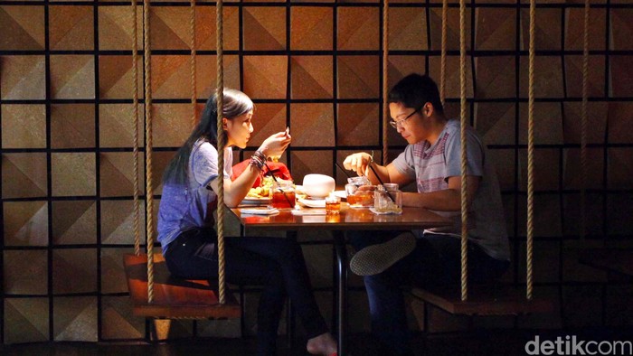 Sepasang keskasih di Restoran. Agung Pambudhy/ilustrasi/detikfoto