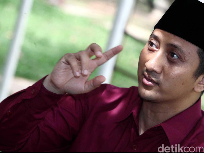 TGB Dukung Jokowi, Yusuf Mansur: Ada Kebaikan di Tiap Perbedaan TGB Dukung Jokowi, Yusuf Mansur: Ada Kebaikan di Tiap Perbedaan
