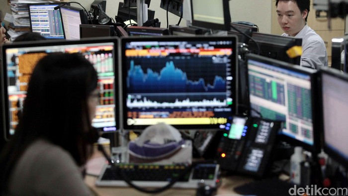 Bergerak Tak Wajar, Saham Sritex dan SMRU Diawasi BEI