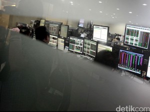 Menguat Tipis, IHSG Ditutup di Level 6.296