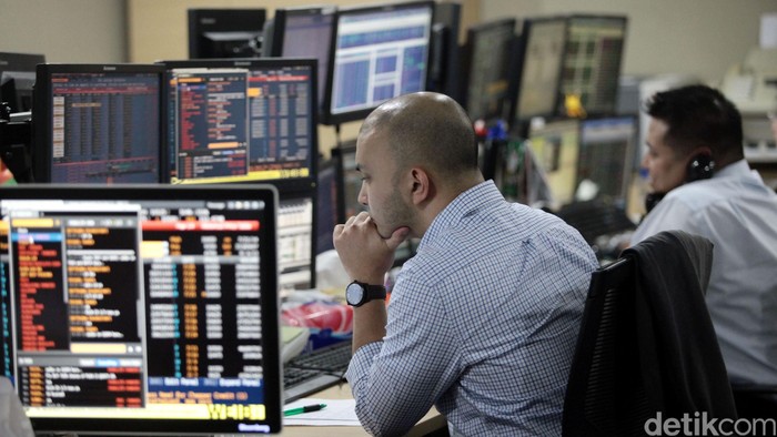 Dibuka Hijau, IHSG Ditutup Merah