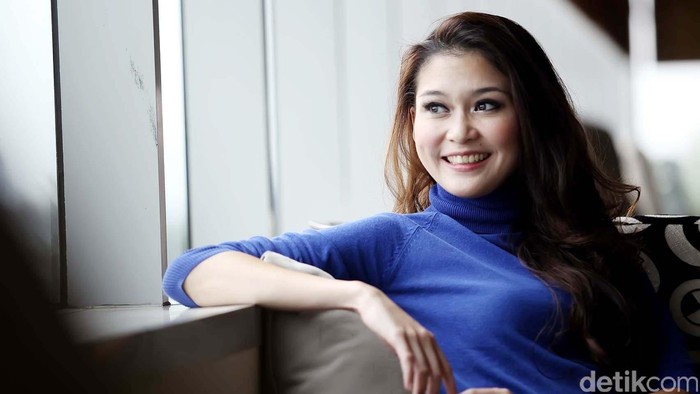 Marissa Anita adalah seorang jurnalis dan presenter berita Indonesia berumur 31 tahun.