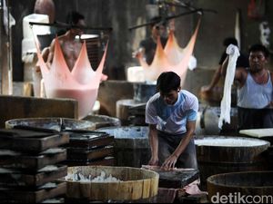 Dolar AS Tembus Rp 14.400, Bahan Baku Industri Mamin Naik 8%