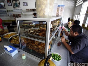 Jurus Warteg Cs Bertahan Kala Harga Bapok Meroket
