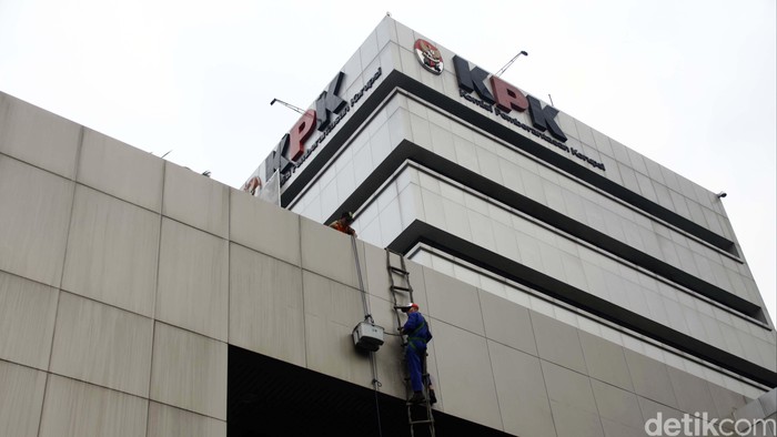 Imbauan KPK Bagi PNS dan Pejabat: Mulai dari Parsel Sampai Angpau