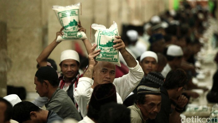 Cegah Ricuh, Polisi Siap Amankan Pembagian Zakat di Jabar