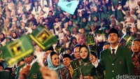 Menkum HAM Yasonna Laoly menerbitkan surat keputusan yang mengesahkan kepengurusan PPP hasil Muktamar Surabaya pimpinan Romahurmuziy sebagai yang sah. Suryadharma Ali yang sebelumnya menjabat sebagai Ketum PPP tidak terima dan kemudian mengajukan gugatan ke PTUN. Gugatan terus bergulir hingga akhirnya terbit putusan Kasasi MA Nomor: 514 K/TUN/2017 tanggal 4 Desember 2017, maka kepengurusan PPP yang diakui secara hukum adalah hasil Muktamar Pondok Gede di bawah kepemimpinan Romi-Arsul Sani. (Foto: Hasan Alhabshy)