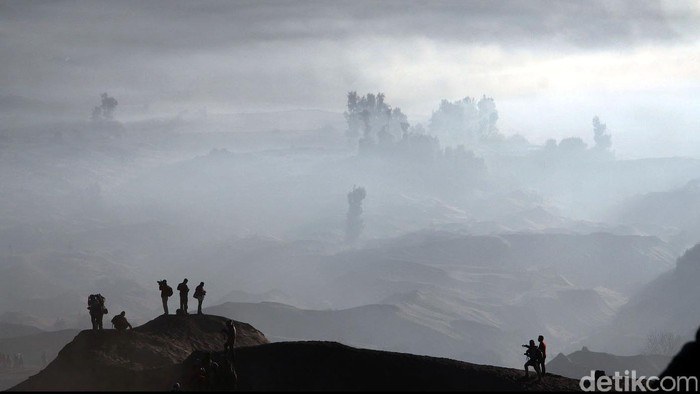 Gunung Bromo dikenal dengan sejuta keindahan panoromanya sekaligus mistis sehingga menyodorkan suasana berbeda dibandingkan gunung lainnya. File/detikFoto.