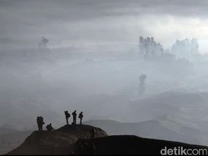 Kondisi Geografis Pulau Jawa yang Banyak Gunung dan Pantai