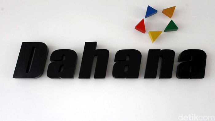 Kampus PT. Dahana Suasana Kantor Manajemen Pusat (Kampus) PT. Dahana yang berlokasi di Subang, Jawa Barat, Minggu (11/05/2014). PT. Dahana yang merupakan anak usaha dari BUMN, pabrik ini memproduksi berbagai macam bahan peledak untuk kebutuhan pertambangan maupun militer.
