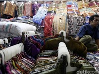 Batik Asal China dan India Masih Gentayangan di RI