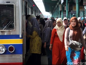 Tambah Kapasitas, Rangkaian Commuter Line Akan Ditambah Jadi 12 Gerbong