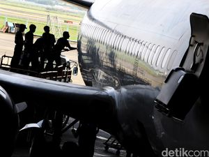 Ini Sanksi Buat Maskapai Jika Ogah Pangkas Harga Tiket Pesawat