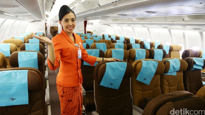 Perawatan pesawat Garuda di bandara Soearno-Hatta. Suasana di dalam kabin pesawat Garuda. File/detikFoto.