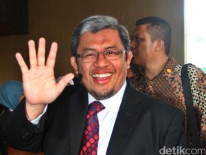 Ajak Warga Jabar Investasi Saham, Aher: Ada yang Syariah