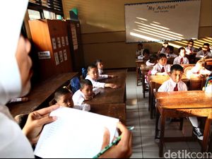 Kemenkeu Setop Penyaluran Tunjangan Guru di Daerah