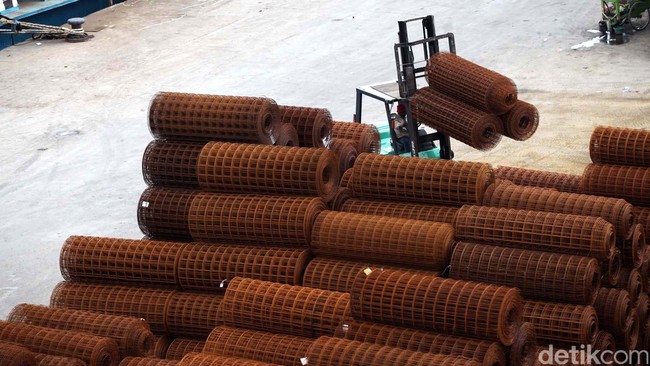 RI Terancam Banjir Baja Murah China