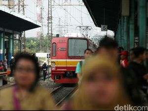 Tarif KRL Mau Naik Jadi Rp 5.000, Anker Menjerit-Jerit