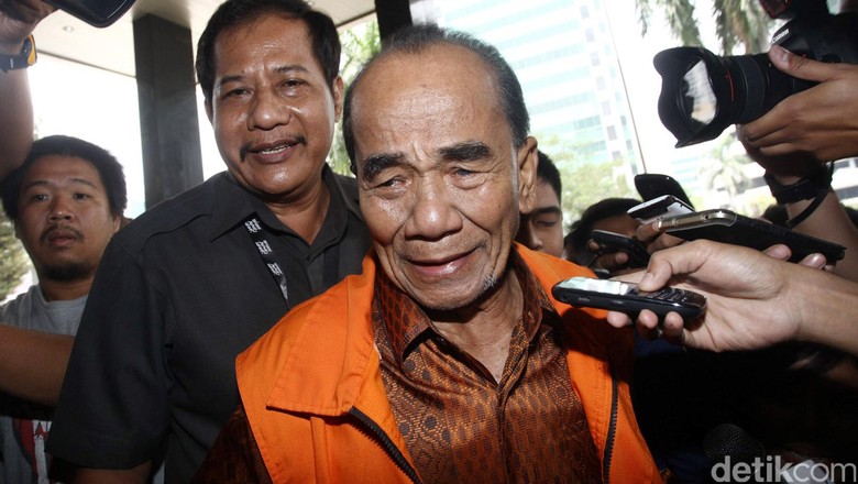 Ini Surat Annas Maamun yang Sukses Bikin Jokowi Beri Diskon Hukuman Ini Surat Annas Maamun yang Sukses Bikin Jokowi Beri Diskon Hukuman