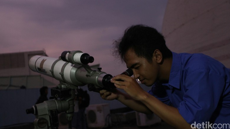 Malam Ini Terjadi Gerhana Bulan Penumbra, Tapi Susah Dilihat Malam Ini Terjadi Gerhana Bulan Penumbra, Tapi Susah Dilihat