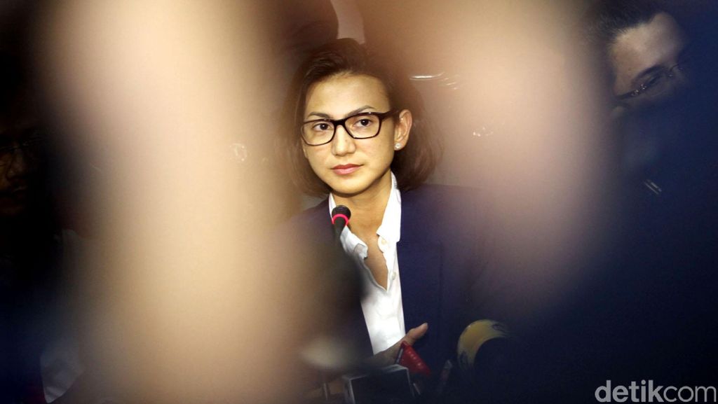 Wanda Hamidah ke Sandiaga: Ujian Nasional Bukan Syarat Kelulusan Wanda Hamidah ke Sandiaga: Ujian Nasional Bukan Syarat Kelulusan