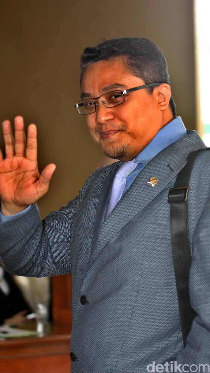 Vaksin Palsu Beredar, Komisi IX DPR Minta Klarifikasi Menkes dan BPOM