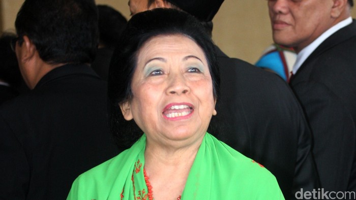 Popong Otje Djundjunan atau biasa dipanggil Ceu Popong adalah seorang politikus Indonesia. Ia telah menjadi anggota DPR RI sejak 1987 dan berasal dari Partai Golkar.