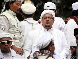 Kilas Balik Kepergian Habib Rizieq Sebelum Terkunci di Saudi