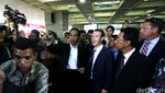 Gaya Jokowi Ajak Presiden, Bos Facebook, hingga Bos IMF Blusukan