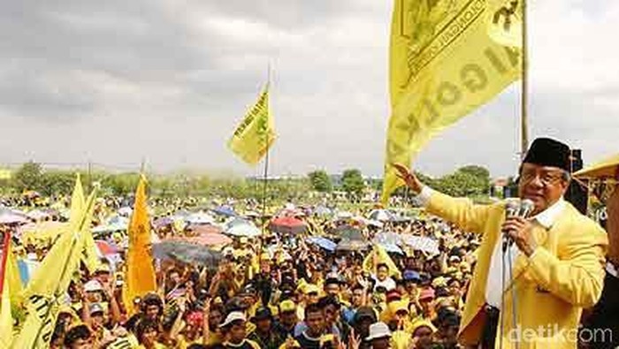 Golkar di Ujung Tanduk