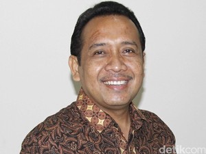 Luhut Masih Rangkap Jabatan, Pratikno: Presiden Segera Buat Keputusan