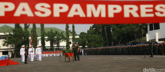 Brigjen Suhartono Jabat Danpaspampres Baru, Mayjen Bambang Dankormar