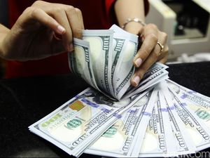 Dolar AS Tembus Rp 14.600, Ganggu Strategi Utang RI?