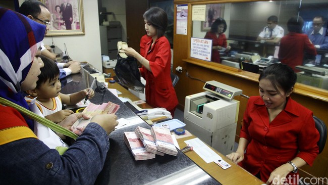 Fakta di Balik Dolar AS yang Nyaris Tembus Rp 14.000