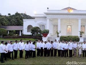 Foto-foto Reshuffle Kabinet Era Jokowi dari Masa ke Masa