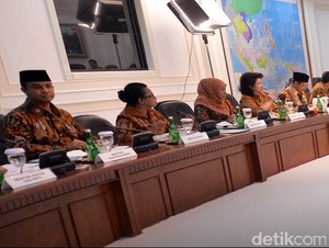 Menteri Dilarang Keluar Jakarta, Terkait Rapat Kabinet Atau Reshuffle?