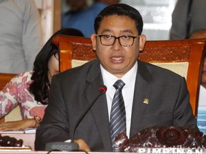 Polemik Pilkada Serentak, Fadli Zon: Calon Tunggal Langsung Tetapkan Jadi Kepala Daerah