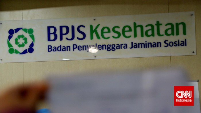 Logo Badan Penyelenggara Jaminan Sosial (BPJS) Kesehatan di Rumah Sakit Umum Daerah (RSUD) Tarakan, Jakarta, Kamis, 30 Oktober 2014. Menteri Kesehatan (Menkes) Nila F Moeloek mengatakan program Kartu Indonesia Sehat (KIS) akan segera diimplementasikan dan iintegrasikan dengan BPJS Kesehatan. CNN Indonesia/Safir Makki