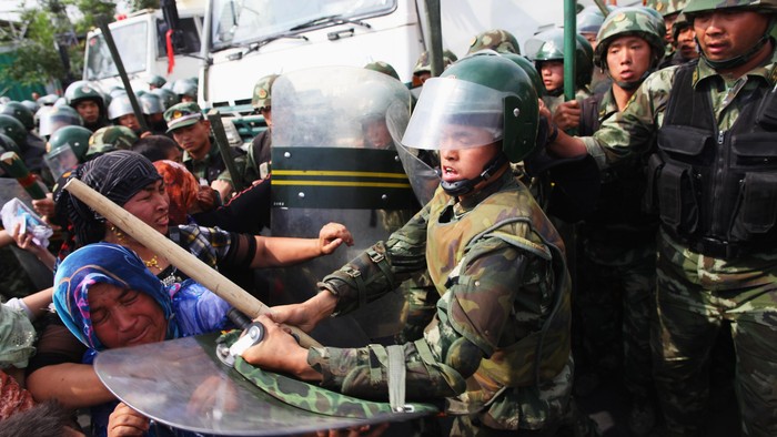 18 Orang Tewas dalam Bentrokan Polisi China dan Muslim Uighur