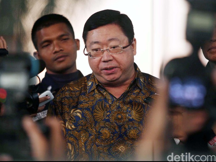 Mantan Direktur Utama Bank Century Robert Tantular kembali diperiksa penyidik KPK, di Kuningan, Jakarta, Jumat (13/9/2013). File/detikFoto.