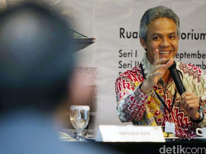 Ganjar Pranowo Ingin Alumni UGM Ikut Serta Berkontribusi Bagi Bangsa