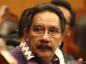 Jelang Bebasnya Antasari Azhar dan Misteri Baju Kotak-kotak Nasrudin