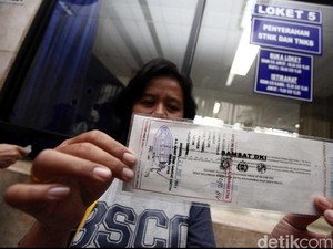 Hari Terakhir Pemutihan Pajak, Samsat Cuma Buka Setengah Hari!