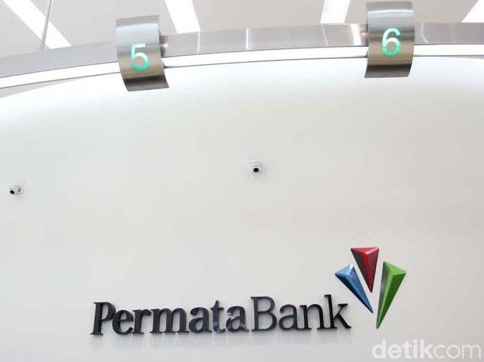 PT Bank Permata atau yang lebih dikenal dengan PermataBank meresmikan kantor pusat barunya yang berada di kawasan World Trade Center II - Sudirman, Jakarta, Senin (18/3/2013). Kantor yang memiliki luas sekitar 21.000 meter persegi dan terdiri dari 30 lantai itu sekitar 40% nya disewa oleh PermataBank.File/DetikFoto.