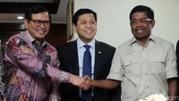 Idrus ditunjuk sebagai koordinator pelaksana KMP. Sementara ketum-ketum KMP meski sudah tak pemilu, berkumpul dengan nama Presidium KMP. Foto: Lamhot Aritonang