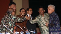 Di awal periode DPR 2014-2019, Idrus kerap kali mondar-mandir ke kompleks parlemen meski bukan anggota DPR. Foto: Lamhot Aritonang