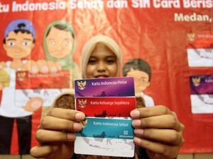 Gebrakan 3 Kartu Sakti Jokowi