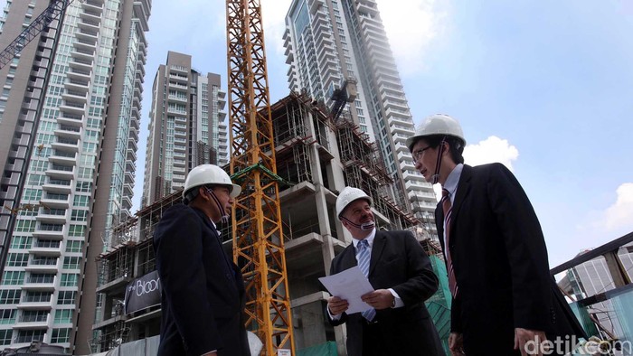 PT Lippo Karawaci melakukan penandatanganan kerjasama dengan PT Persero, sebagai Main Contractor pembangunan menara apartemen The Bloomington KVR, Kamis (20/12), menara apartemen ketujuh yang merupakan menara termewah di kawasan luxurious integrated resort development Kemang Village, Jakarta. File/detikFoto.