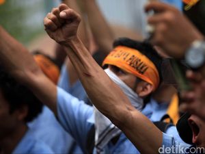 Duduk Perkara Buruh Mau Gugat Gubernur Banten